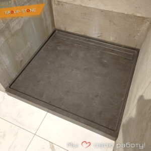 Поп-арт в вашей ванной: Как душевые поддоны от Group-Stone преобразят пространство