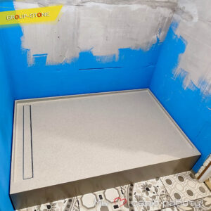 Создайте уникальный экстерьер вашей ванной с душевыми поддонами от Group-Stone!