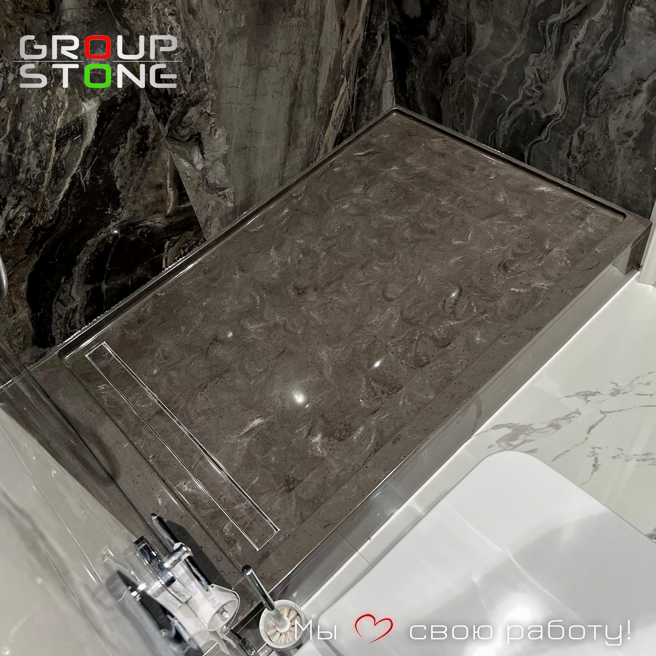 Искусство в ванной: эксклюзивный душевой поддон на заказ из искусственного камня