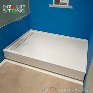 Уникальная деталь интерьера: поддон на заказ из искусственного камня