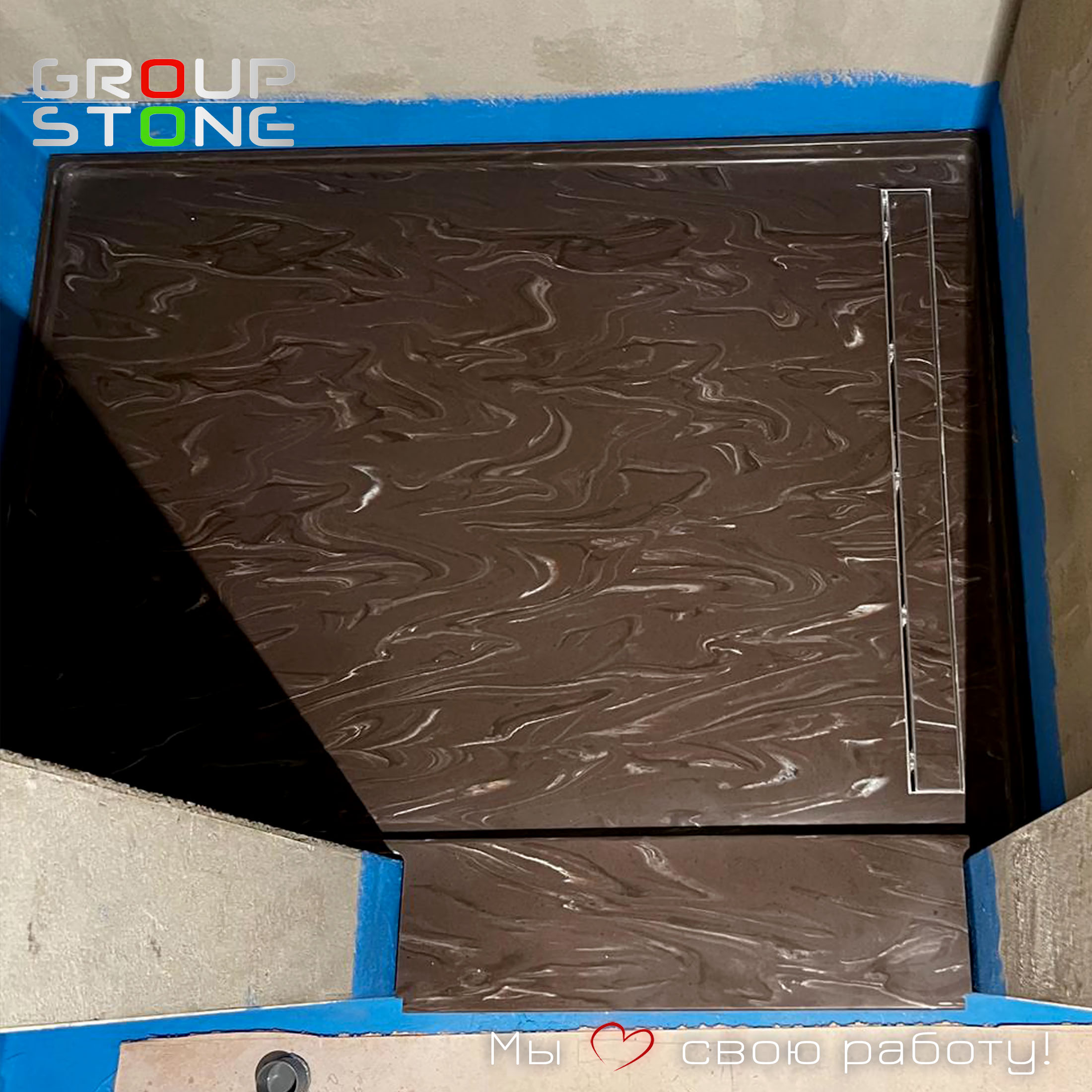 Воплощение стиля и комфорта — душевые поддоны из искусственного камня на заказ