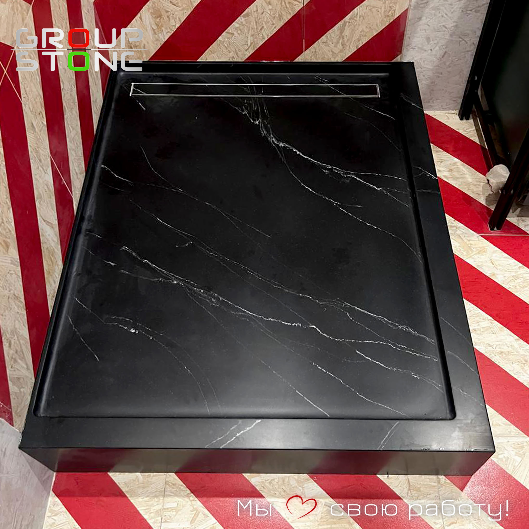 Персональная роскошь в ванной: поддон из искусственного камня на заказ