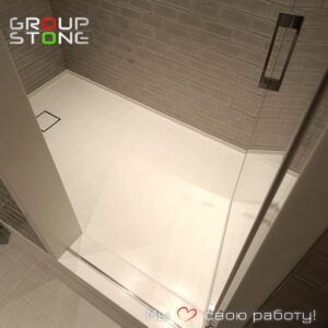 Инвестиция в уют: почему стоит заказать душевой поддон из высокотехнологичного искусственного камня